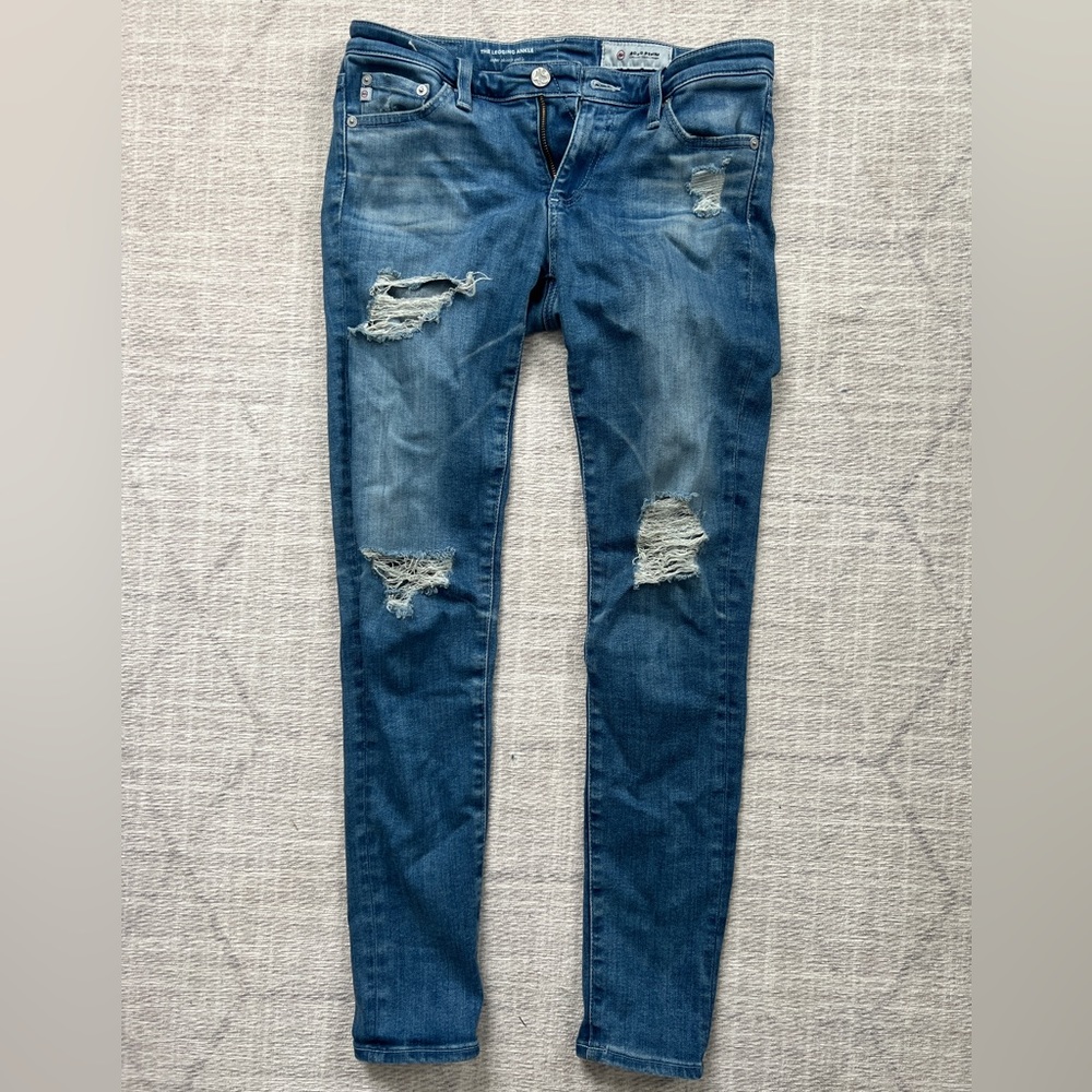 AG legging ankle jeans. Gently worn. Size 27.